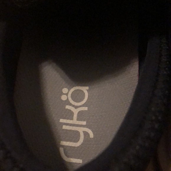 Ryka shoes never worn before in perfect condition!! - Picture 5 of 6